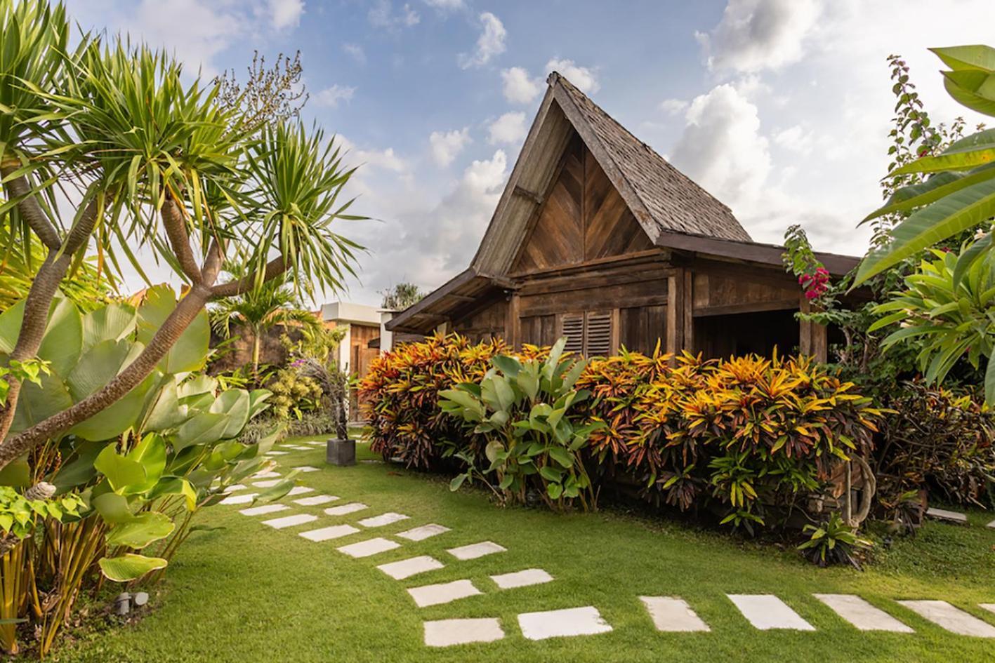 Villa Lina By Optimum Bali Villas Чангу Екстер'єр фото
