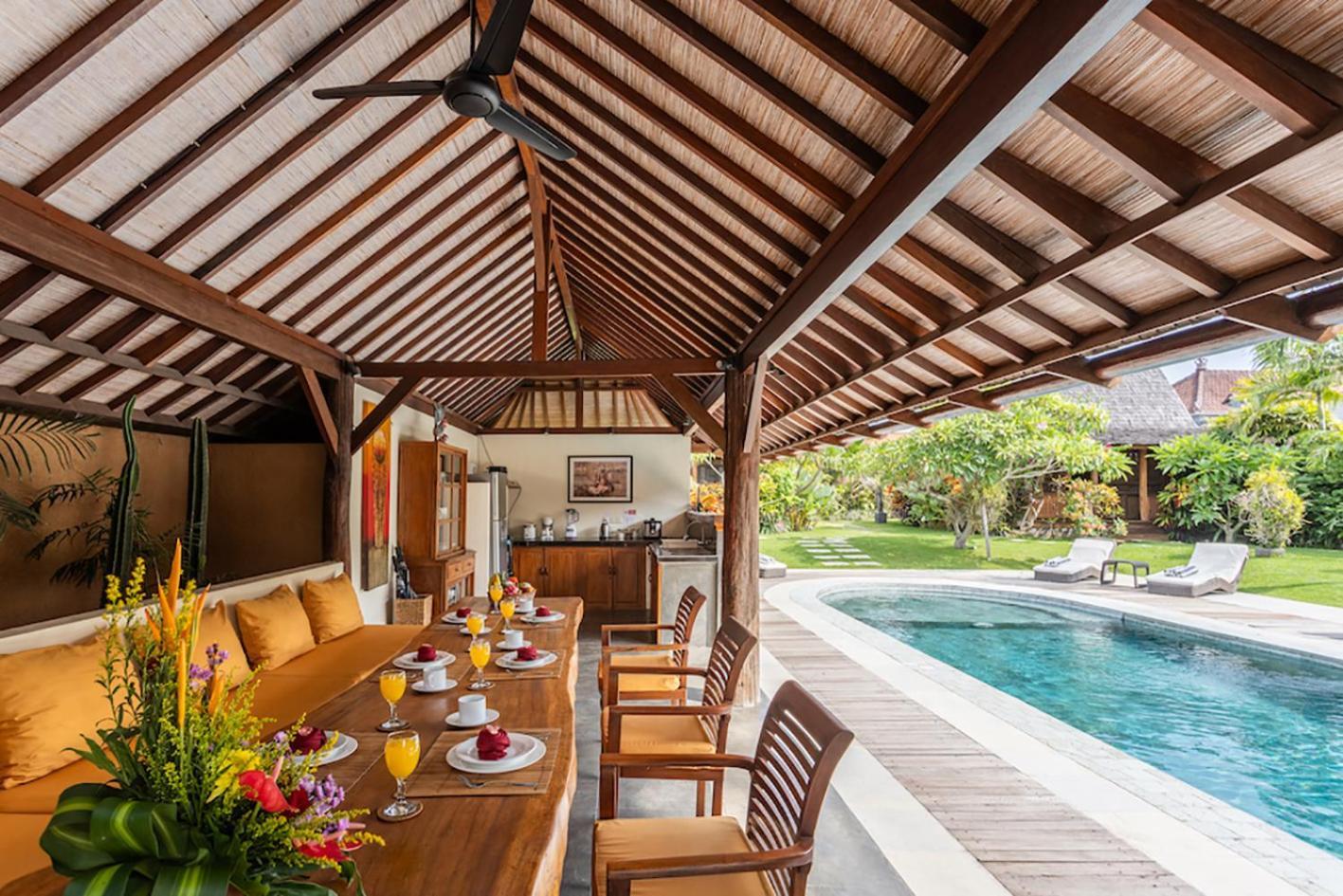 Villa Lina By Optimum Bali Villas Чангу Екстер'єр фото