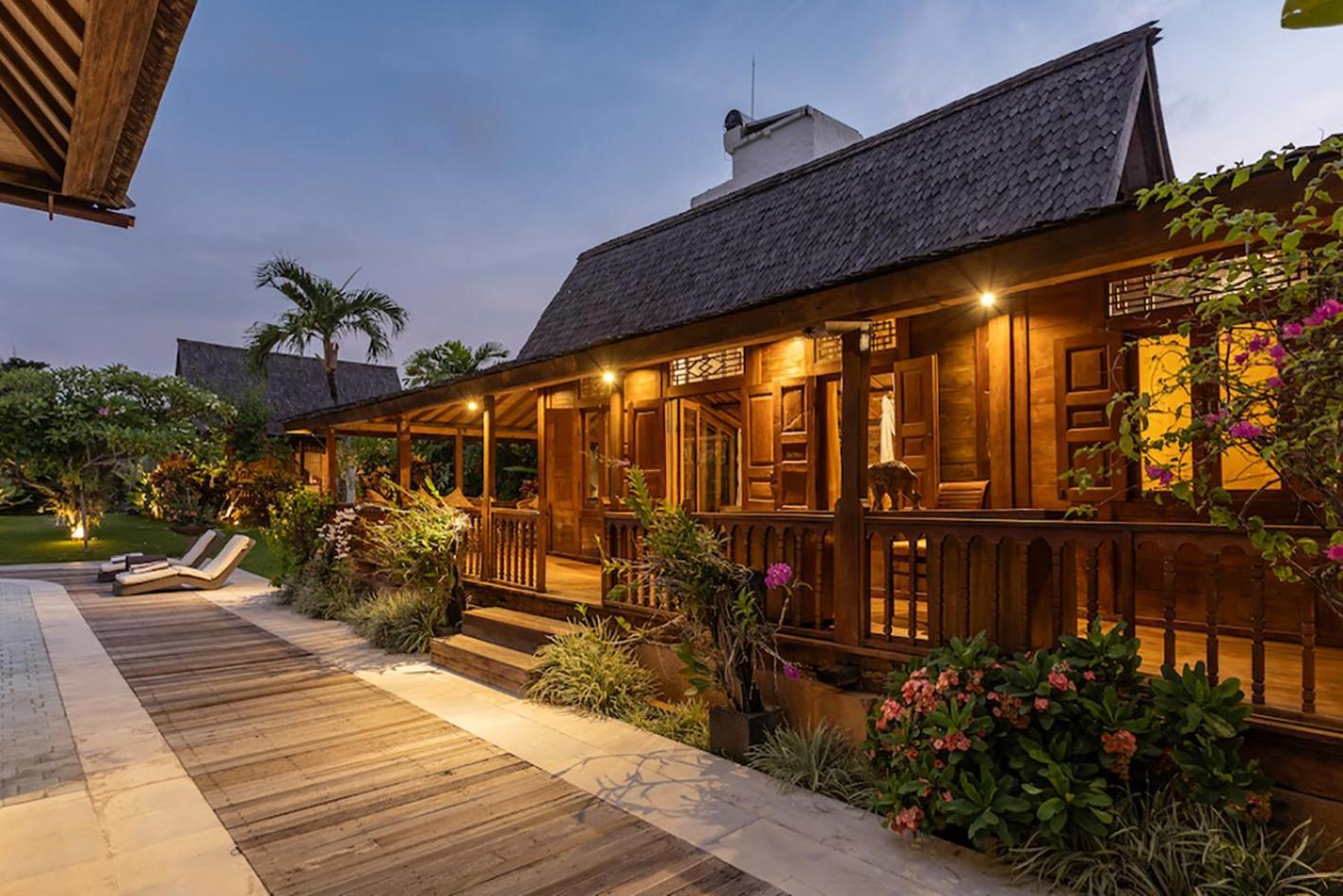 Villa Lina By Optimum Bali Villas Чангу Екстер'єр фото