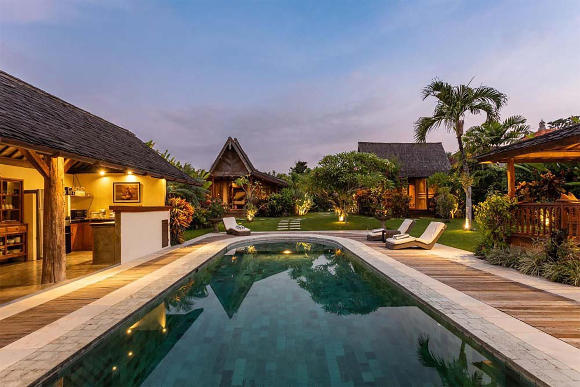 Villa Lina By Optimum Bali Villas Чангу Екстер'єр фото